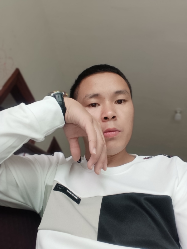 冷漠的第一张照片--建瓯征婚网