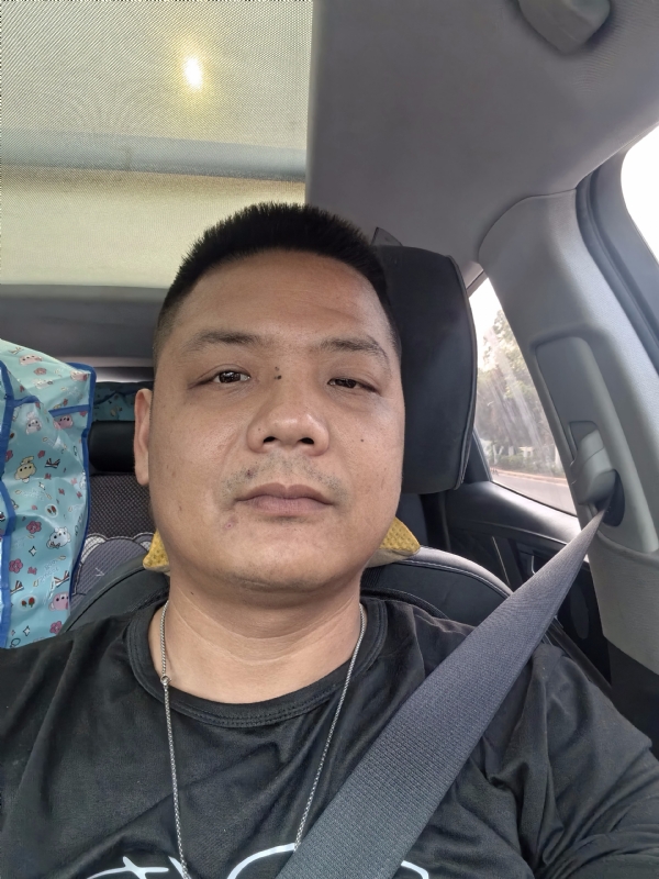 卖电池的大叔的第一张照片--建瓯征婚网